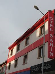 Şahin Otel
