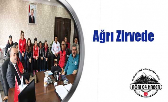 Ağrı Zirvede