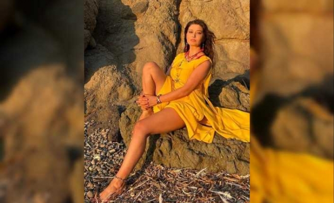 Nurgül Yeşilçay Güzelliği İle Nefesleri Kesti