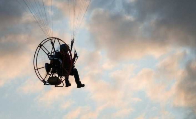 Paramotor Nedir ,Nasıl Kullanılır