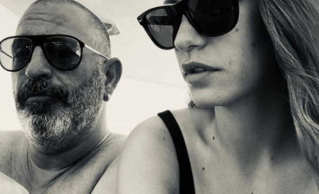 Serenay Sarıkaya, Cem Yılmaz Ayrıldı mı ?