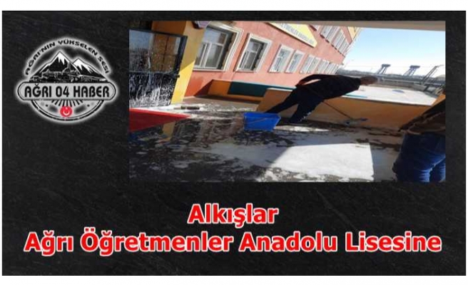 Alkışlar  Ağrı Öğretmenler Anadolu Lisesine