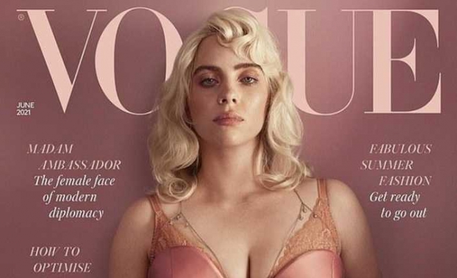 Billie Eilish Vogue dergisi için cesur pozlar verdi