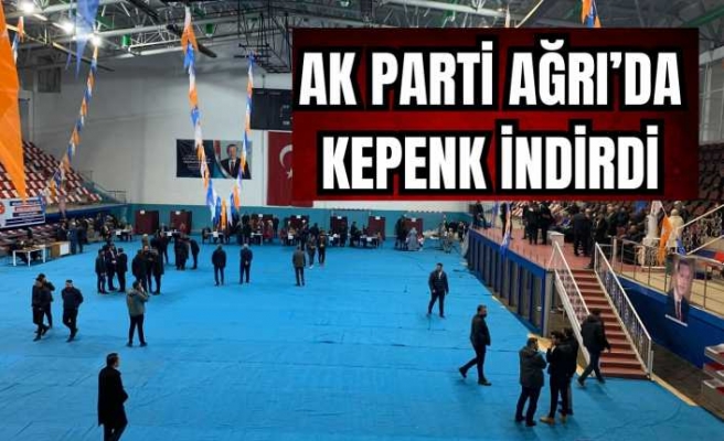 Ak Parti Ağrı'da Kepenk İndirdi