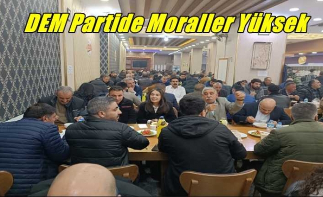 Bin'i Aşkın DEM Partili İftarda Buluştu