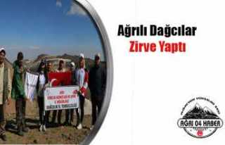 Ağrılı Dağcılar Zirve Yaptı