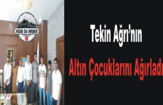 Tekin Ağrı'nın Altın Çocuklarını Ağırladı