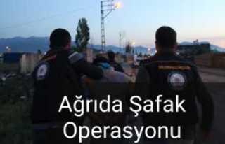 Ağrıda Şafak Operasyonu 26 Tutuklama