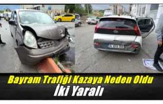 Ağrı'da Bayram Trafiği Kazaya Neden Oldu